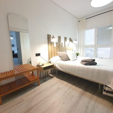 Apartamentos Alamos Malaga Bagian luar foto
