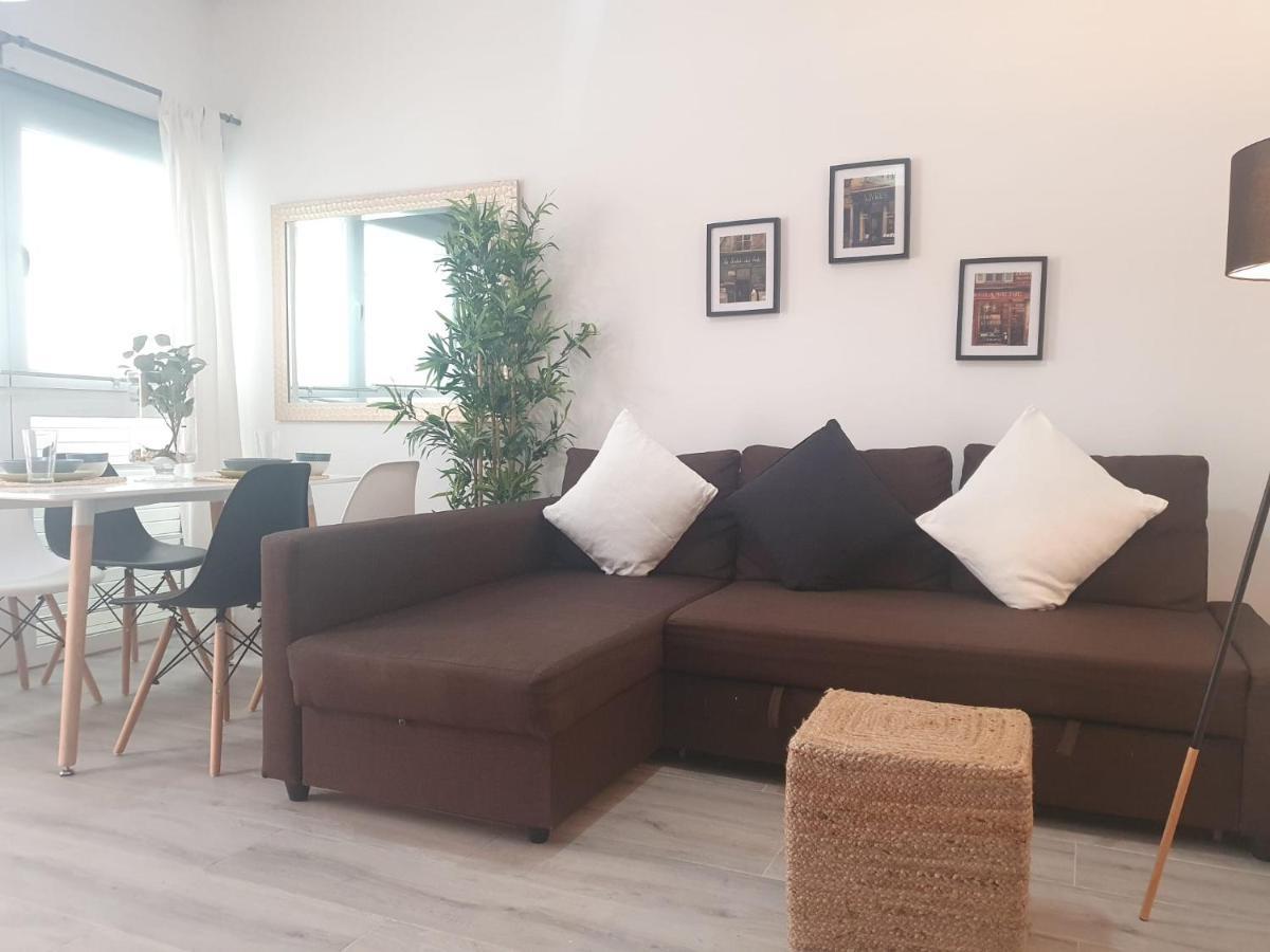 Apartamentos Alamos Malaga Bagian luar foto
